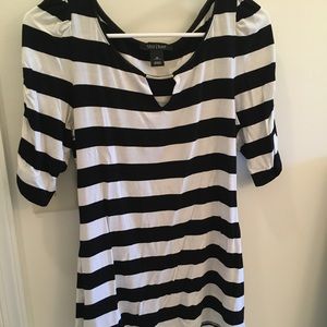 White House Black Market 3/4 sleeve tank